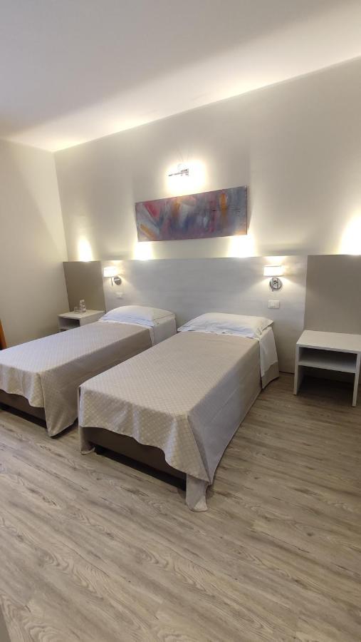 Confidence Hotel San Silvestro San Prospero Esterno foto