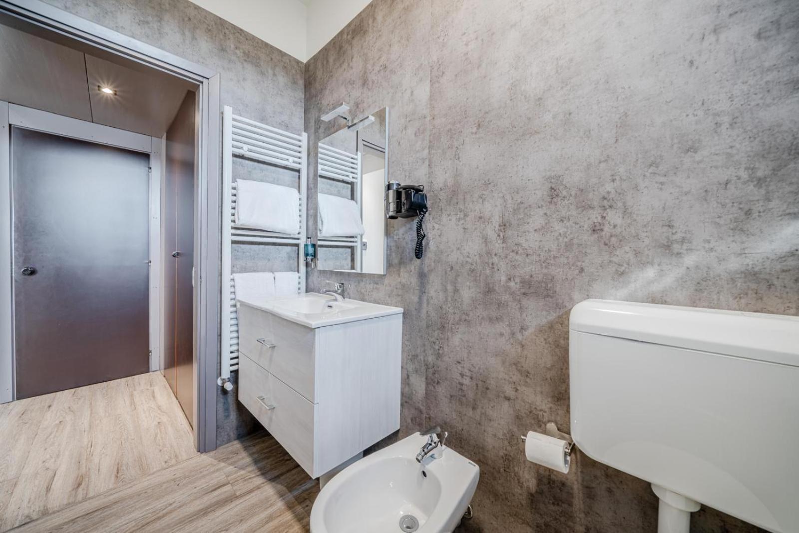 Confidence Hotel San Silvestro San Prospero Esterno foto