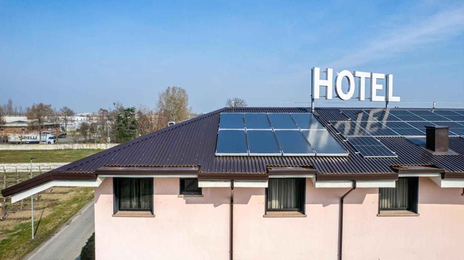 Confidence Hotel San Silvestro San Prospero Esterno foto