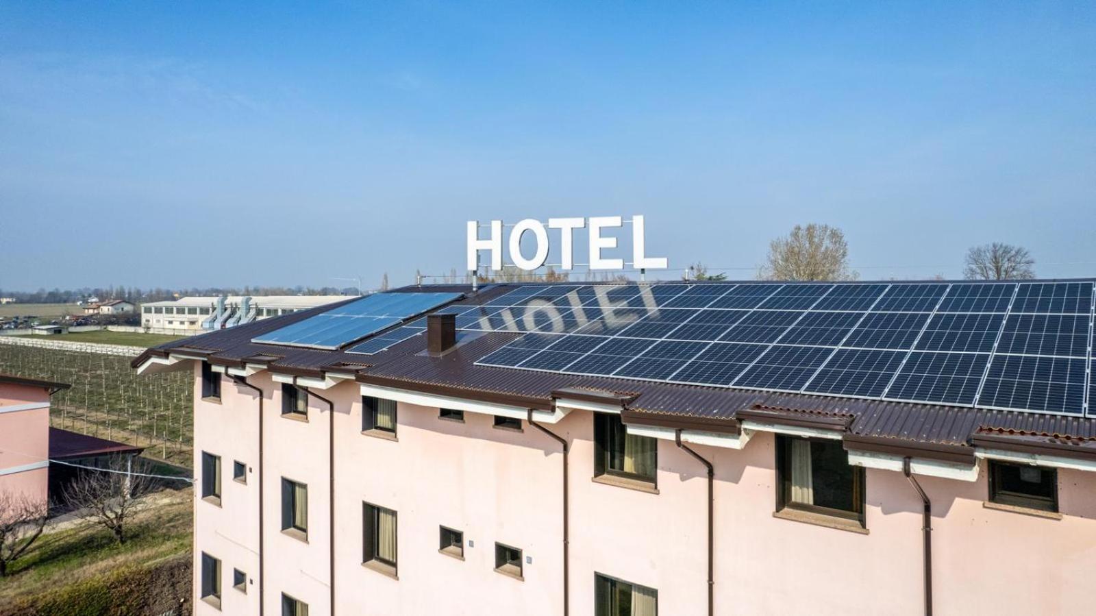 Confidence Hotel San Silvestro San Prospero Esterno foto